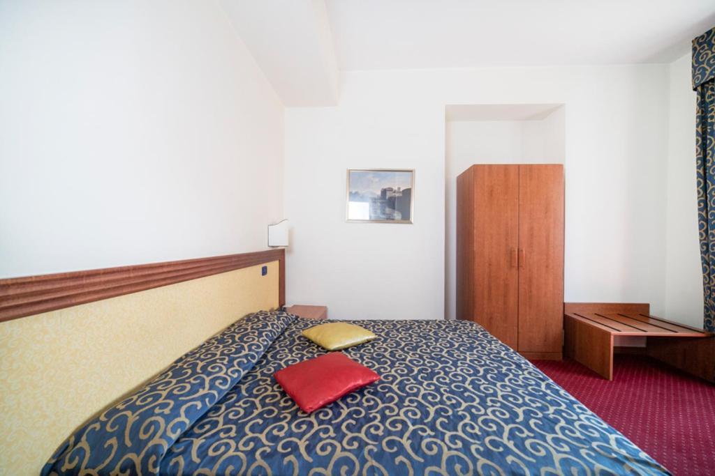 Hotel Italia & Lombardi Montefiascone Exterior foto