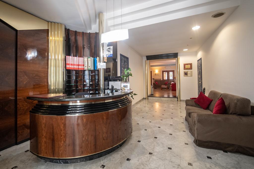Hotel Italia & Lombardi Montefiascone Exterior foto