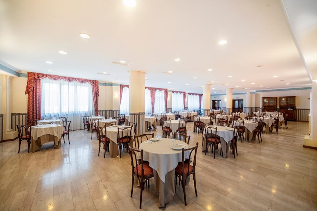 Hotel Italia & Lombardi Montefiascone Exterior foto