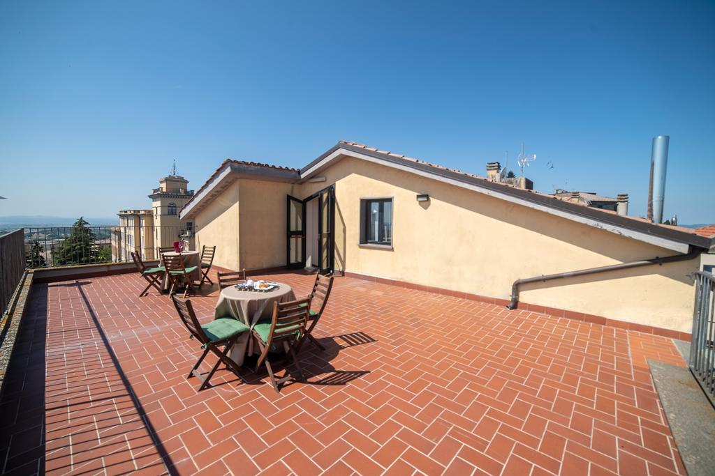 Hotel Italia & Lombardi Montefiascone Exterior foto